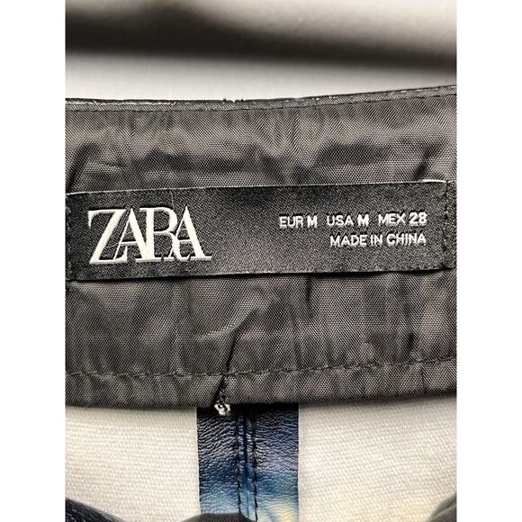 Zara Faux Leather Skirt Womens Medium Tie Dye Snap Front A-Line Black Blue - Picture 4 of 6